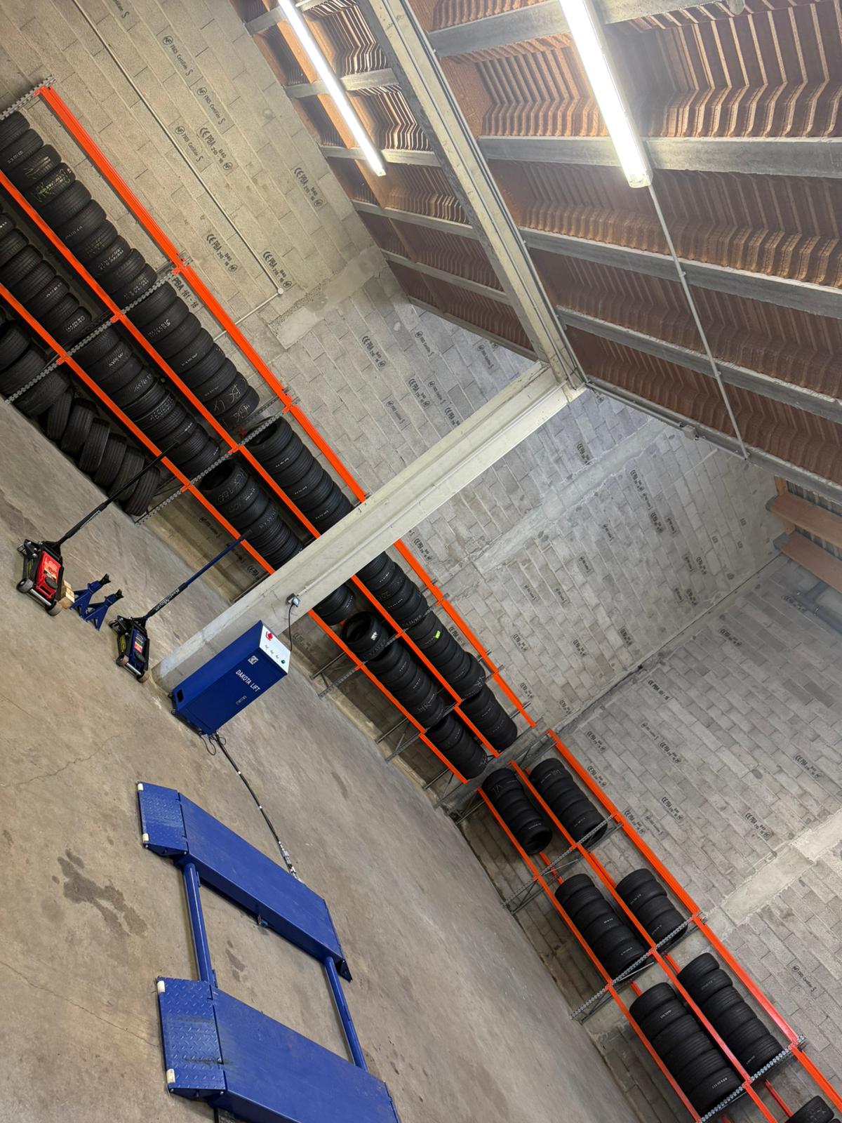 Stock de pneus d'occasion